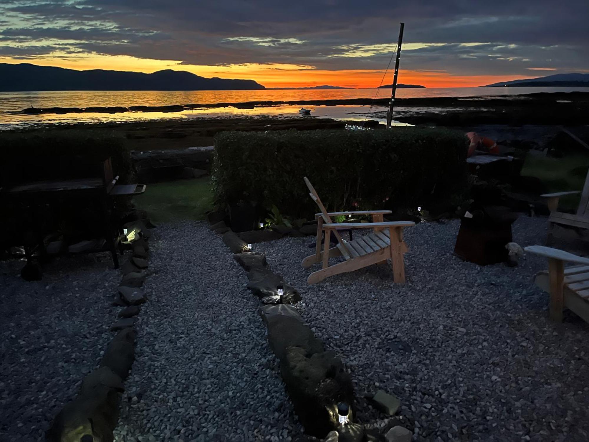 Carnmhor, Isle Of Skye - Stunning 242 Year Old Cottage On Its Own Sea Shore! Breakish Eksteriør billede