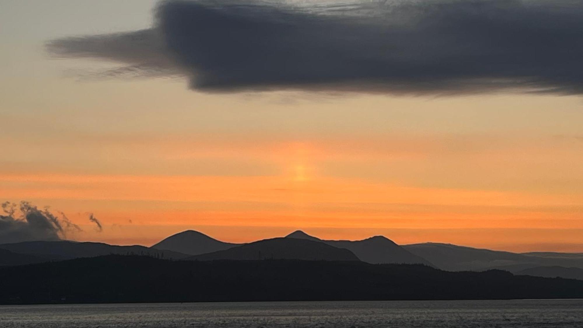 Carnmhor, Isle Of Skye - Stunning 242 Year Old Cottage On Its Own Sea Shore! Breakish Eksteriør billede