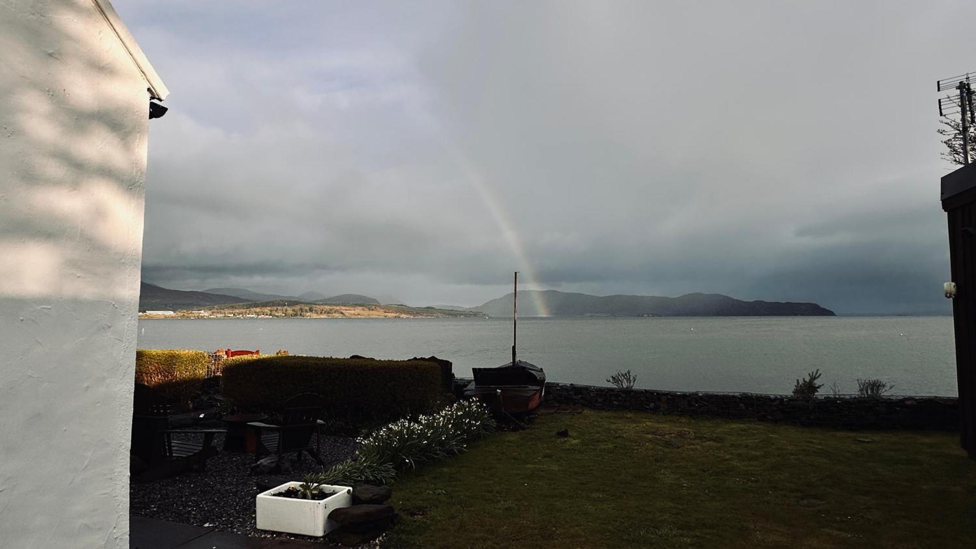 Carnmhor, Isle Of Skye - Stunning 242 Year Old Cottage On Its Own Sea Shore! Breakish Eksteriør billede