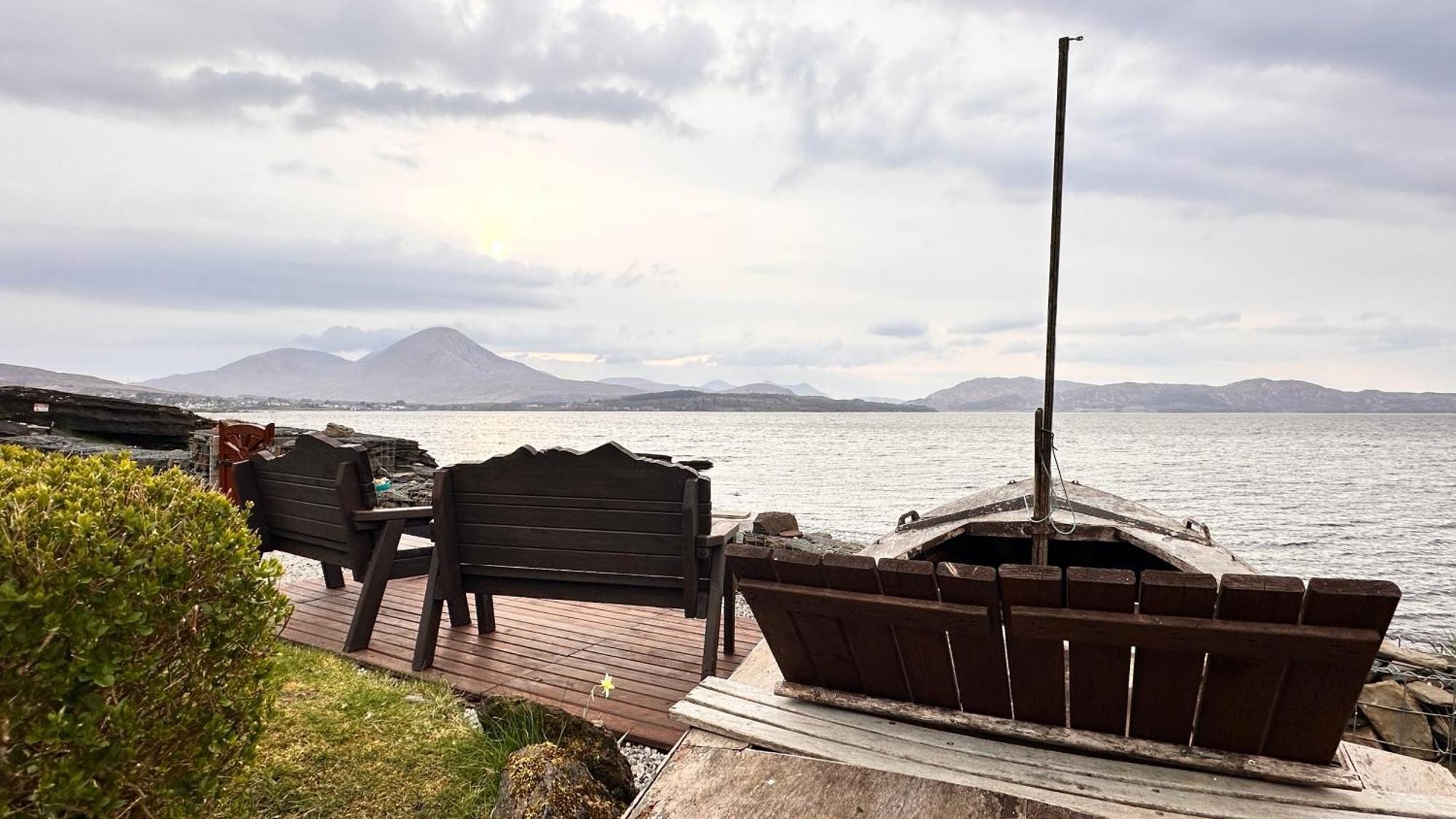Carnmhor, Isle Of Skye - Stunning 242 Year Old Cottage On Its Own Sea Shore! Breakish Eksteriør billede